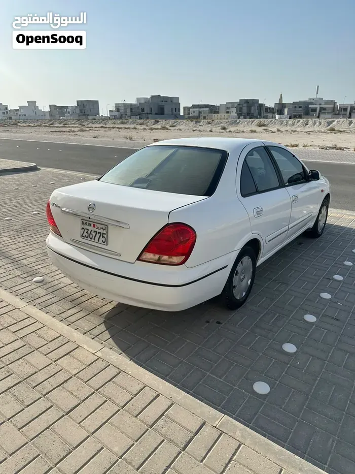 Nissan Sunny 2004 photo 2