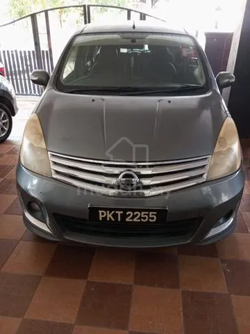 Nissan Grand Livina