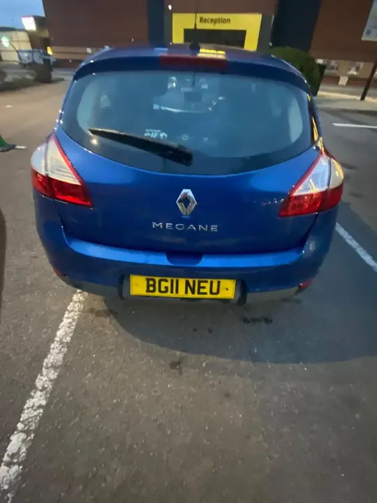 Renault Megane 2011 photo 2