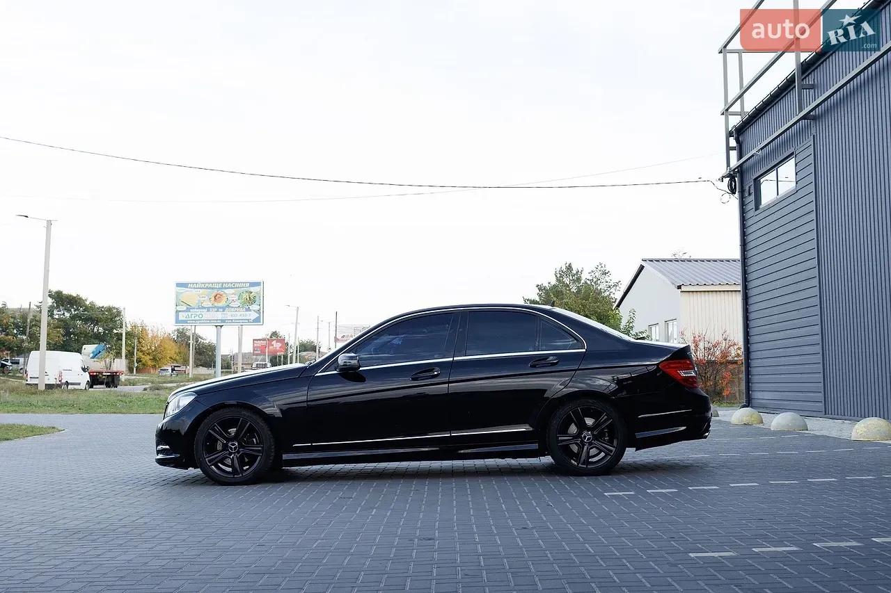 Mercedes-Benz C-Class 2010 photo 4