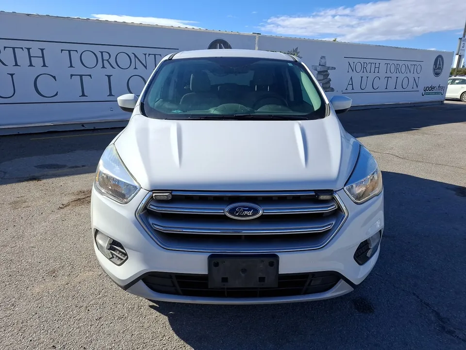 Ford Escape 2017 photo 2