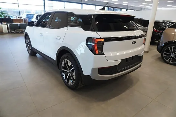 Ford Explorer 2025 photo 4
