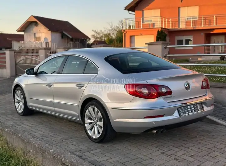Volkswagen Passat Cc 2009 photo 2