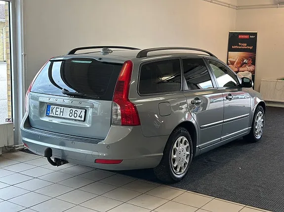 Volvo V50 2010 photo 5