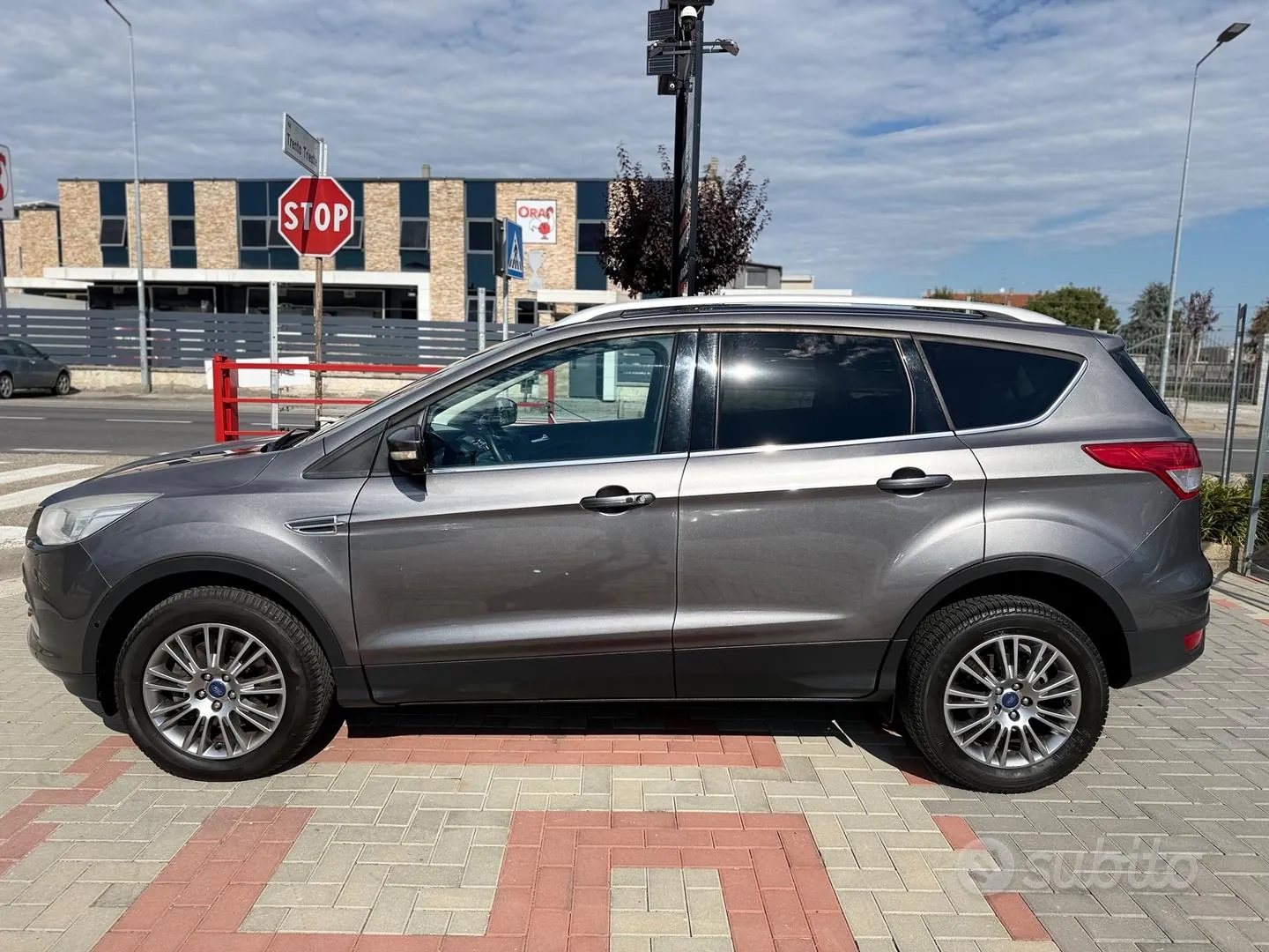 Ford Kuga 2014 photo 3