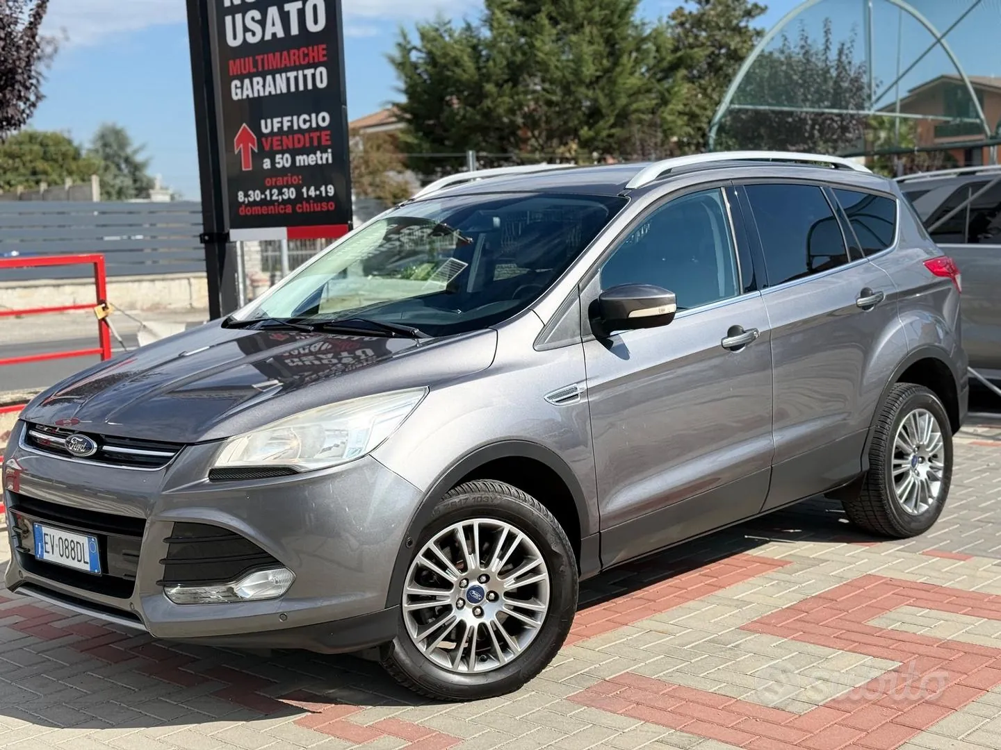 Ford Kuga 2014 photo 2