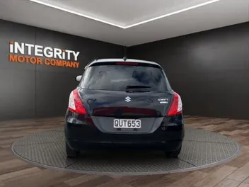 Suzuki Swift 2015 photo 5