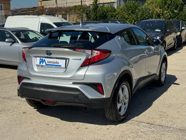 Toyota C-Hr 2019 photo 5