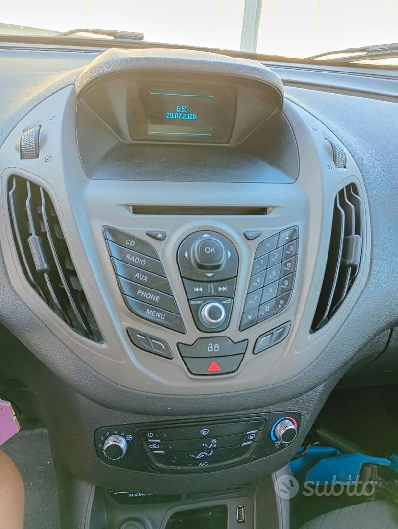 Ford Tourneo Courier 2014 photo 2