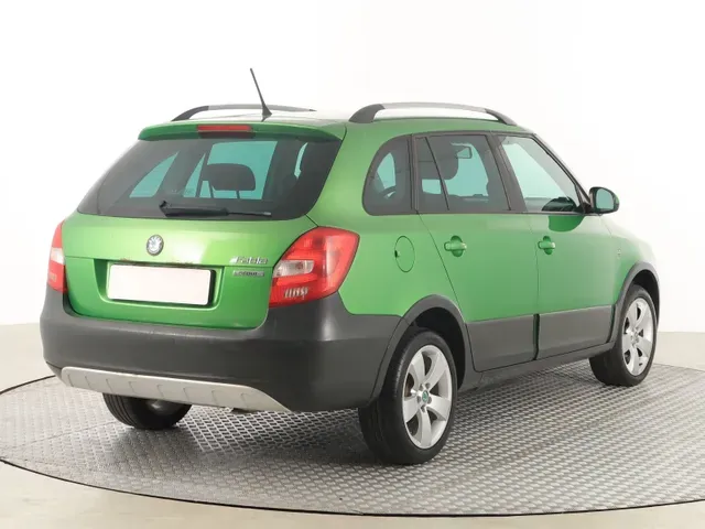 Skoda Fabia Combi 2012 photo 4