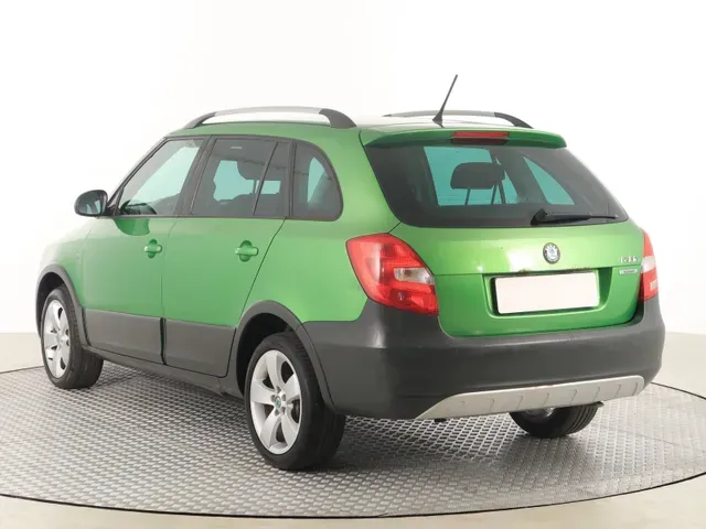 Skoda Fabia Combi 2012 photo 3