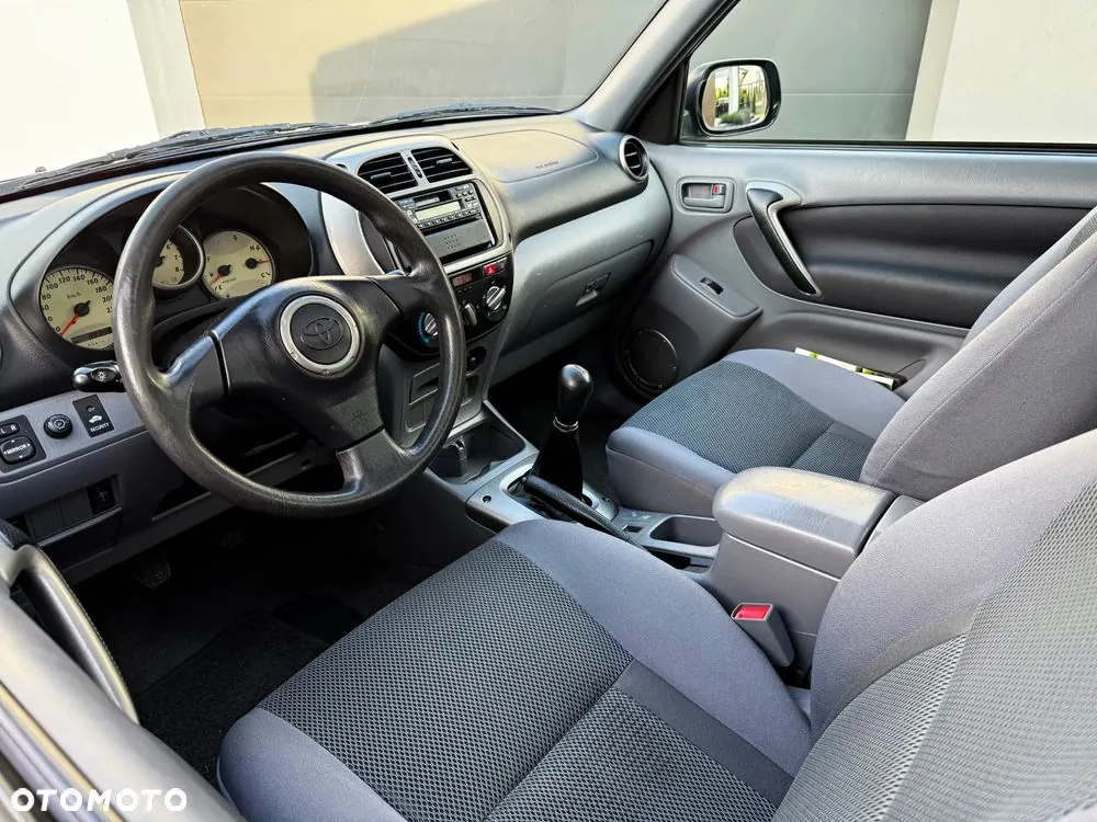 Toyota Rav4 2001 photo 2
