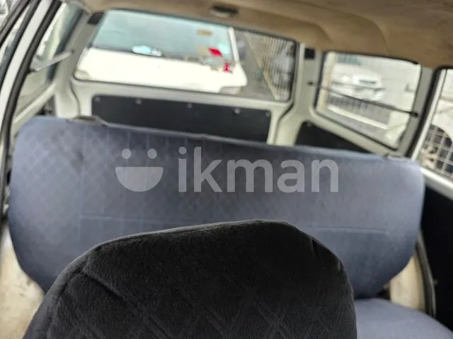 Toyota Corolla 1990 photo 4