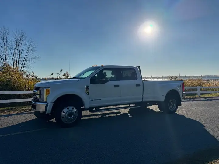Ford F-450 2017 photo 2