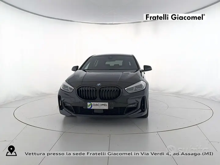 BMW 1 Series 2023 photo 2