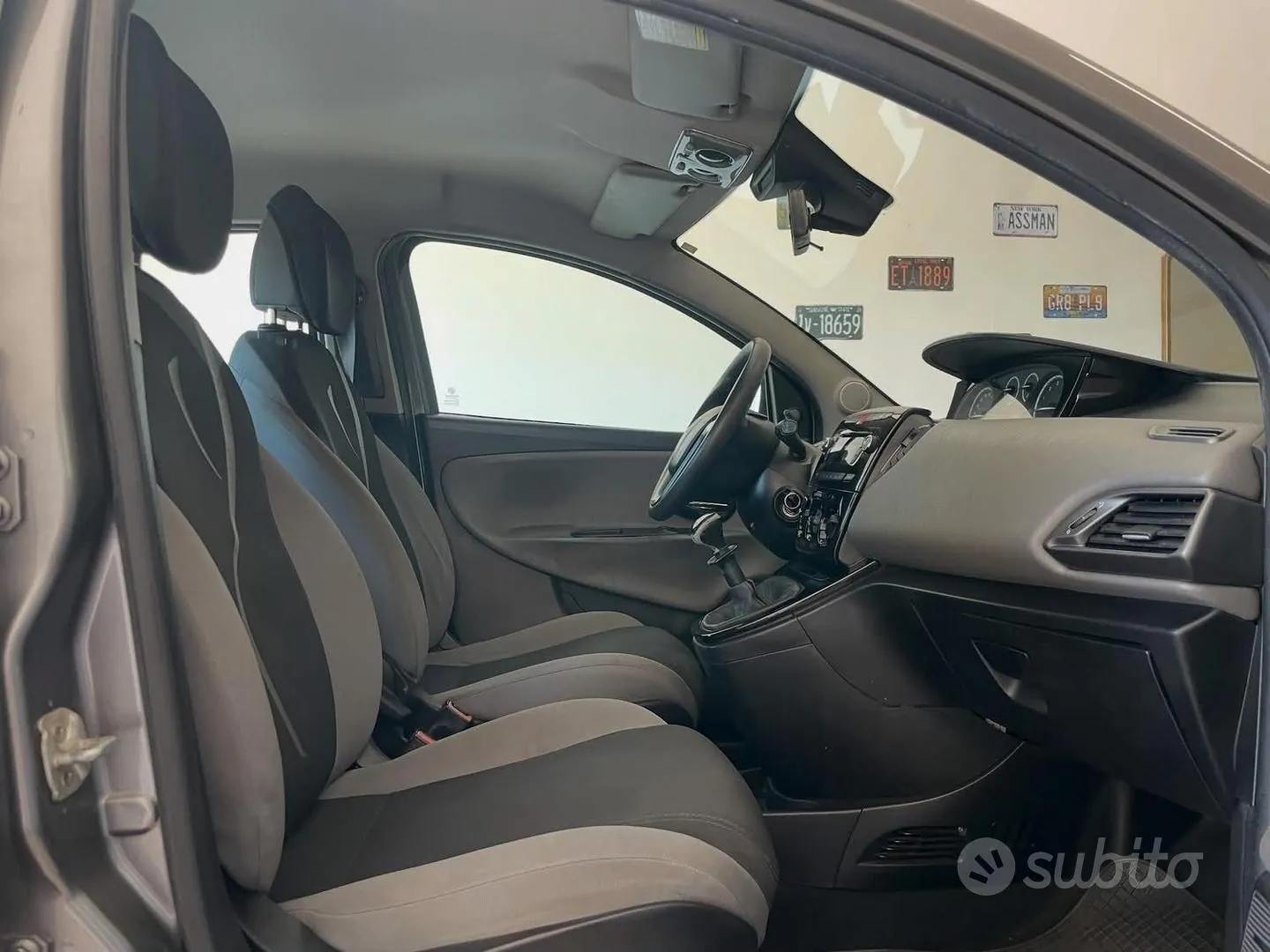 Lancia Ypsilon 2012 photo 5