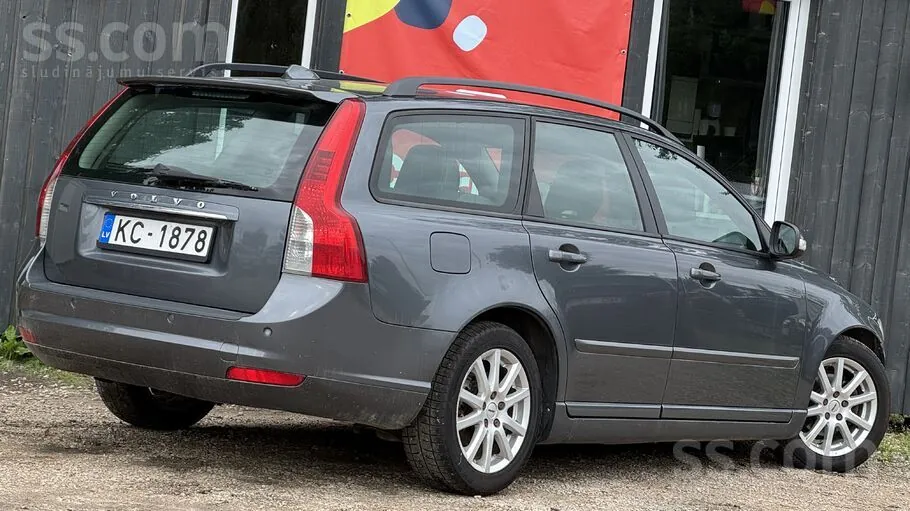 Volvo V50 2012 photo 4
