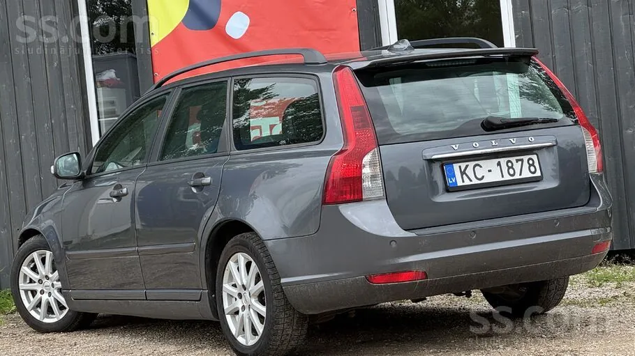 Volvo V50 2012 photo 3