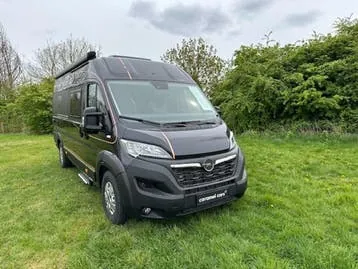 Opel Movano 2024 photo 2
