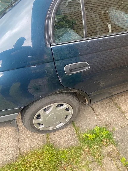 Toyota Carina E 1997 photo 4