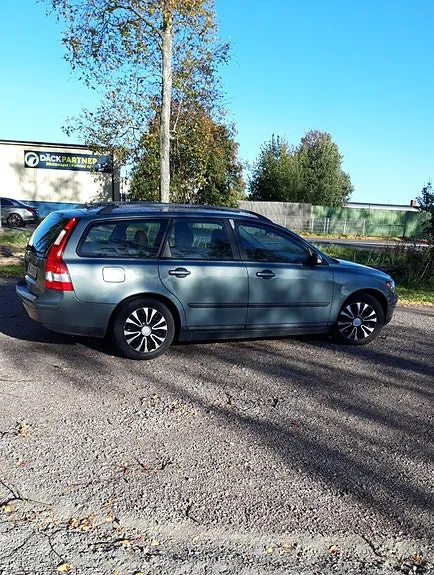Volvo V50 2005 photo 2