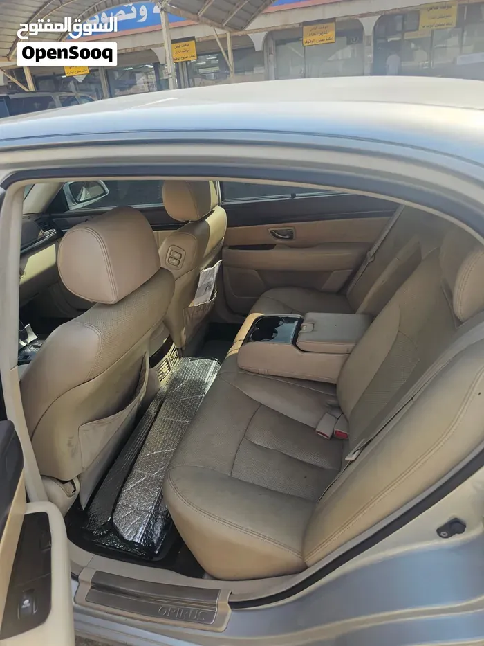 Kia Opirus 2010 photo 3