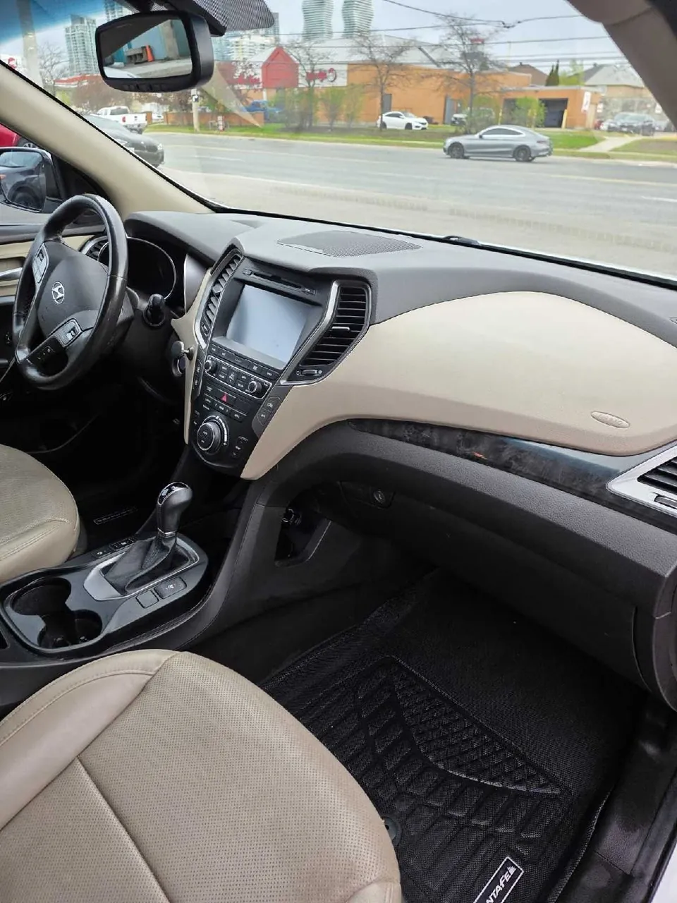 Hyundai Santa Fe 2017 photo 2