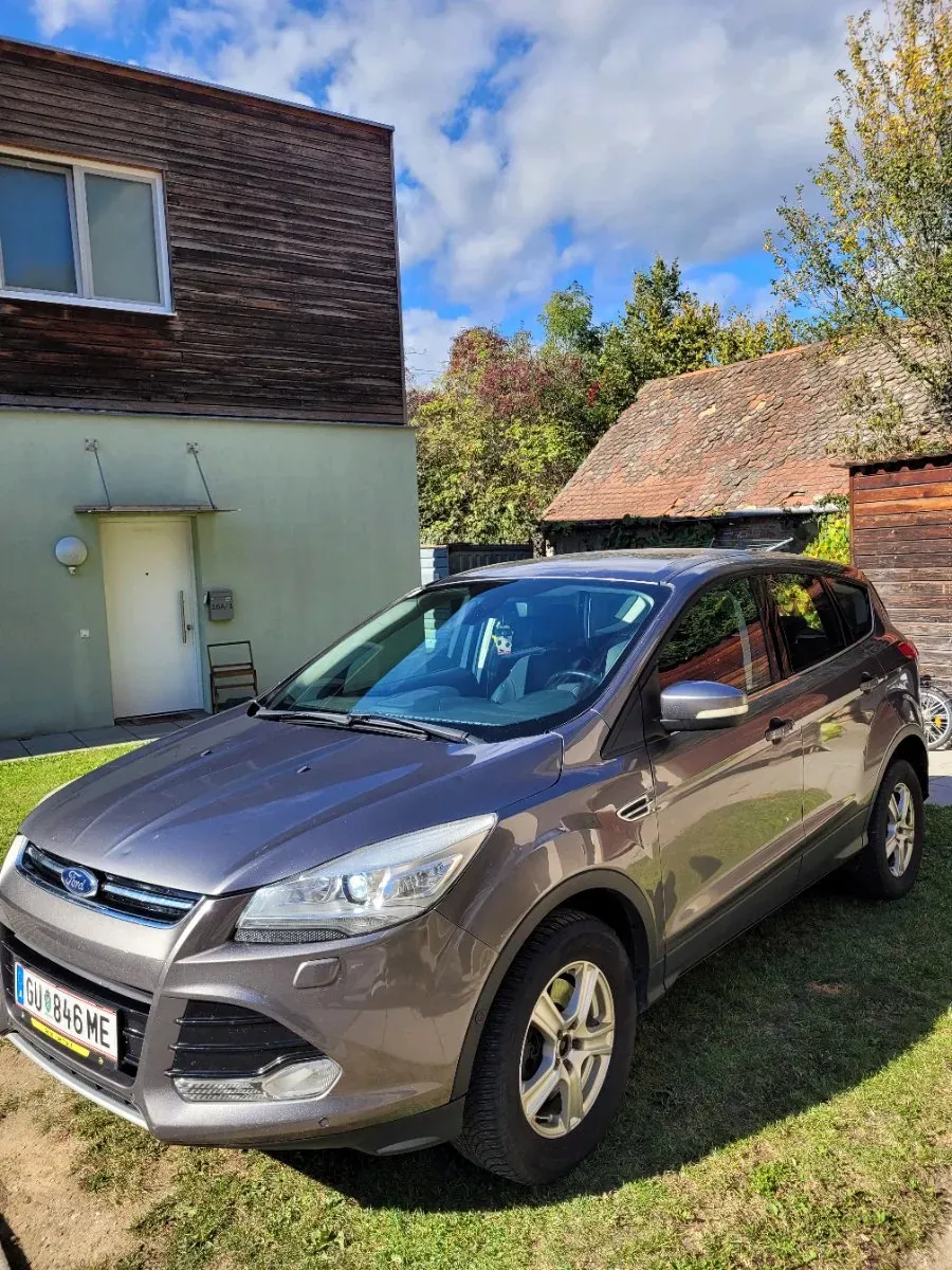 Ford Kuga 2013 photo 2