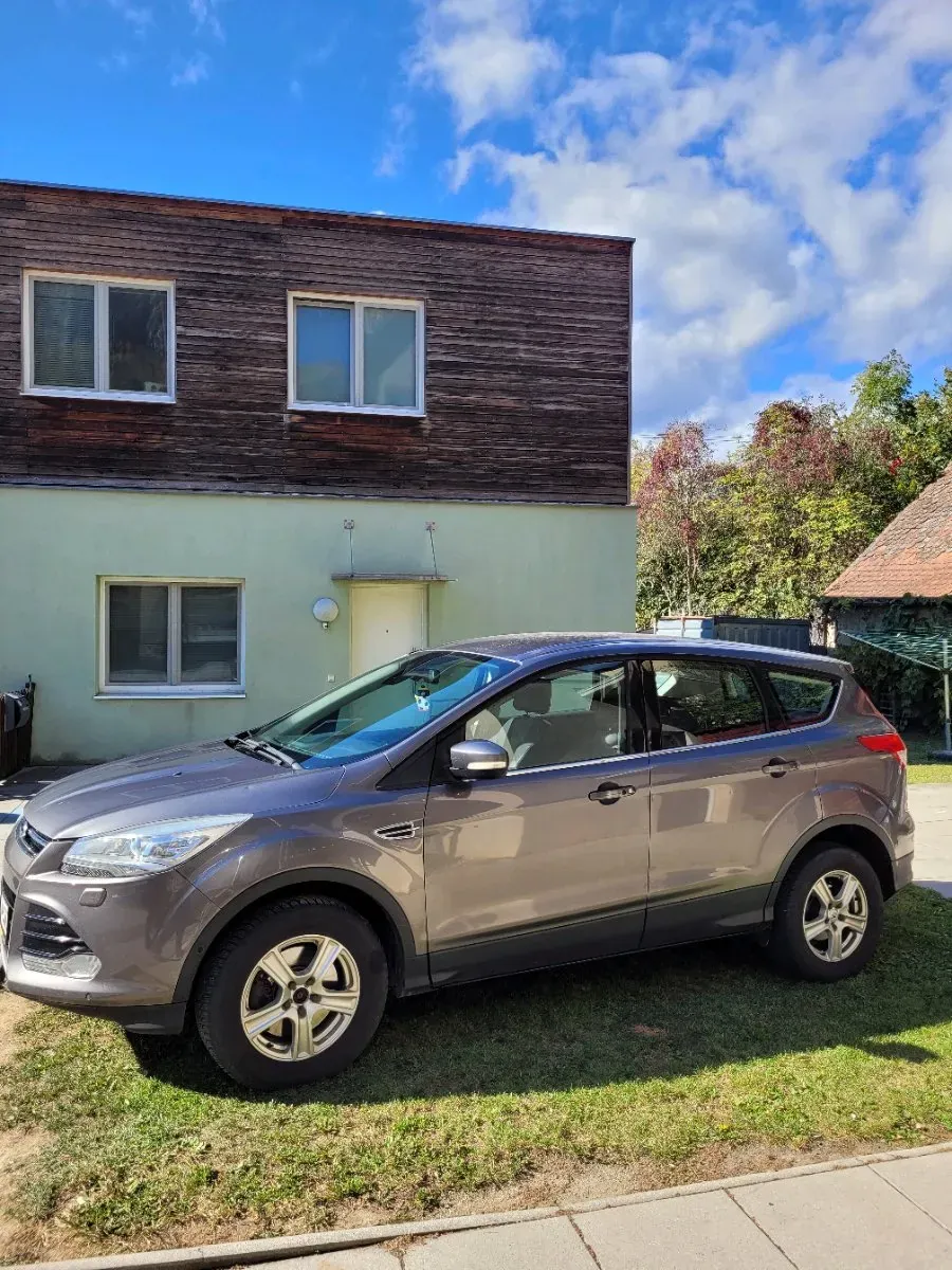 Ford Kuga 2013 photo 3