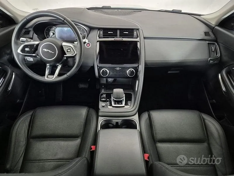 Jaguar E-Pace 2021 photo 4