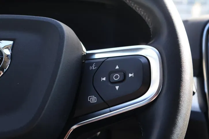 Volvo Xc40 2022 photo 3