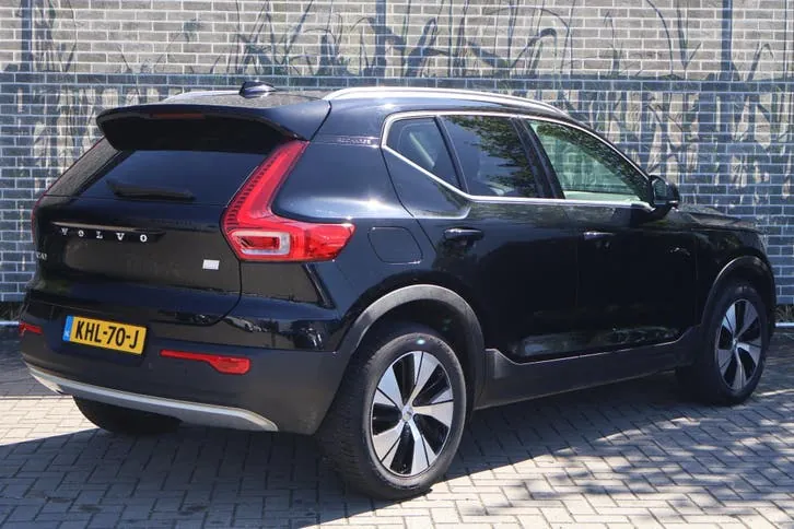 Volvo Xc40 2022 photo 2
