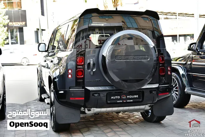 Land Rover Defender 2025 photo 2