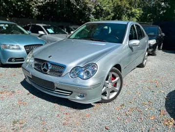 Mercedes-Benz C230