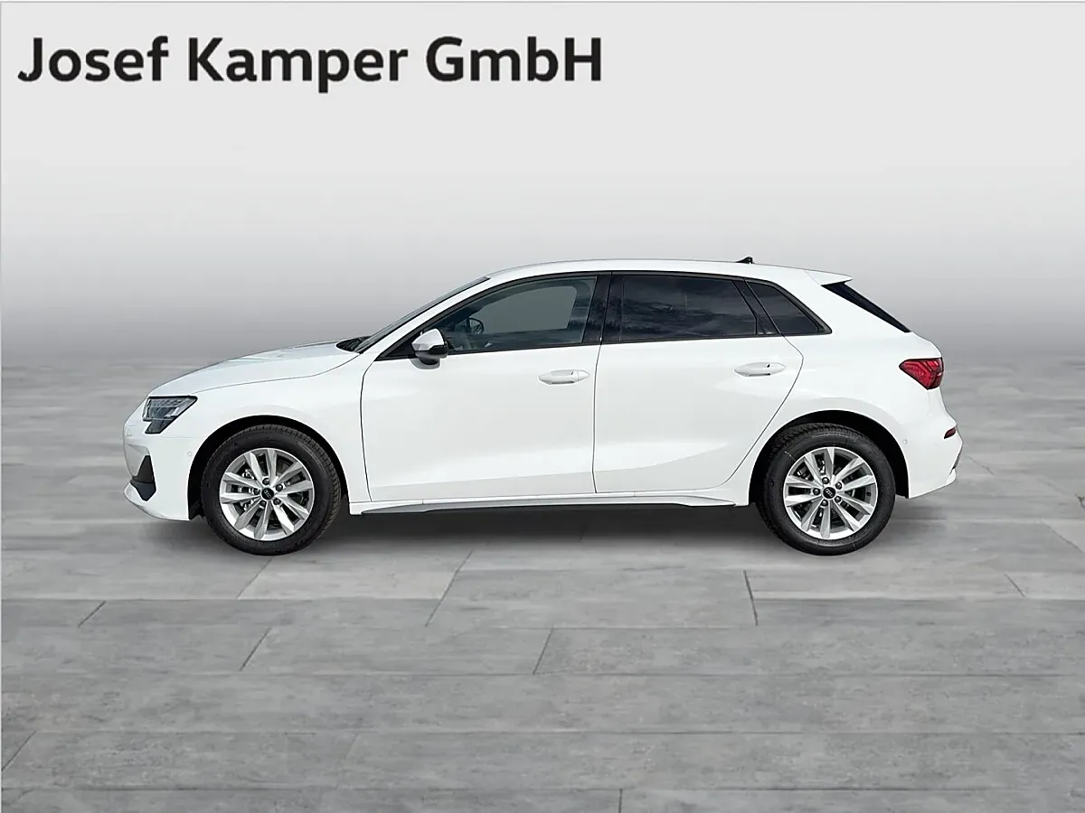 Audi A3 2025 photo 2