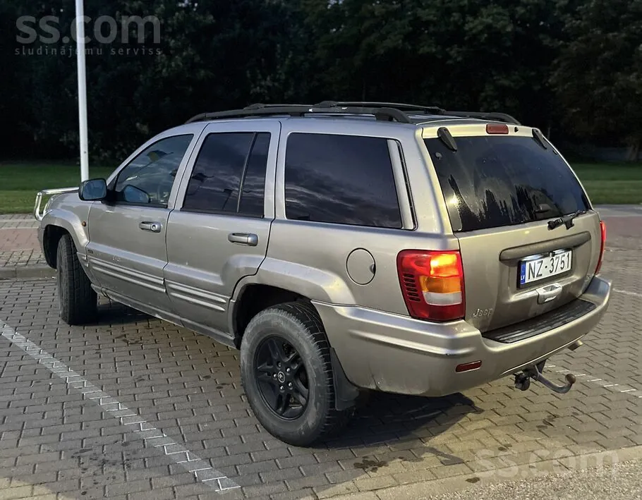 Jeep Grand Cherokee 2001 photo 3
