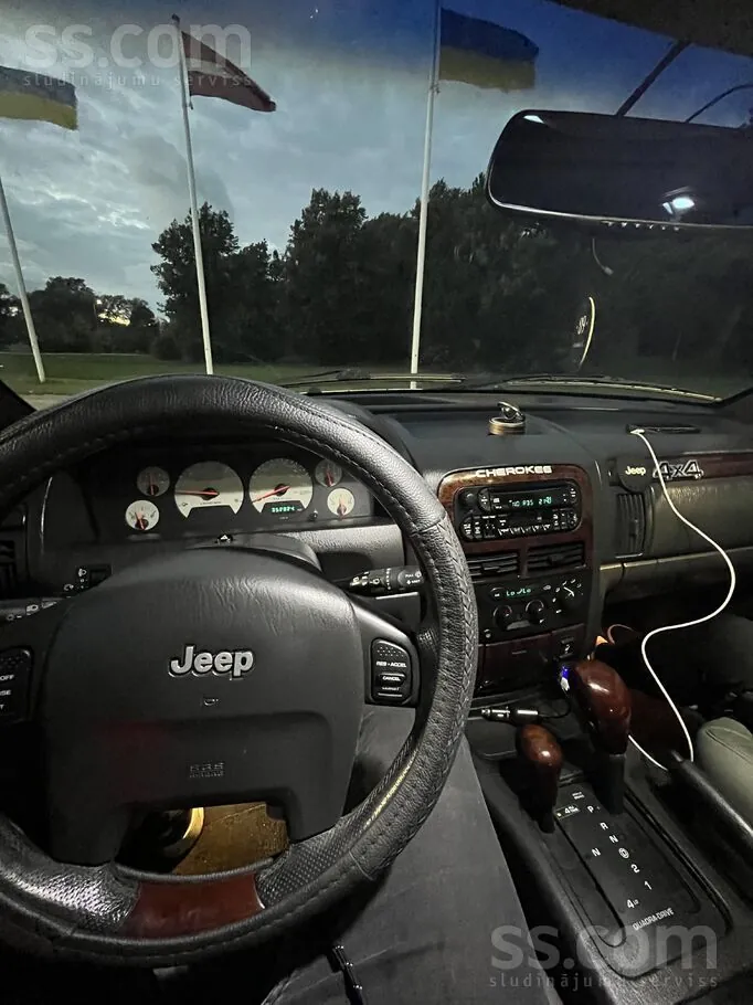 Jeep Grand Cherokee 2001 photo 5