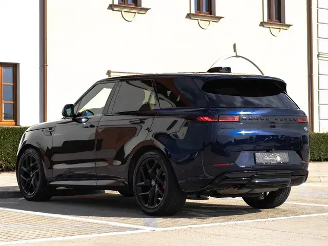 Land Rover Range Rover Sport 2023 photo 3