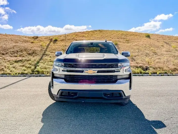 Chevrolet Silverado 1500 2021 photo 3