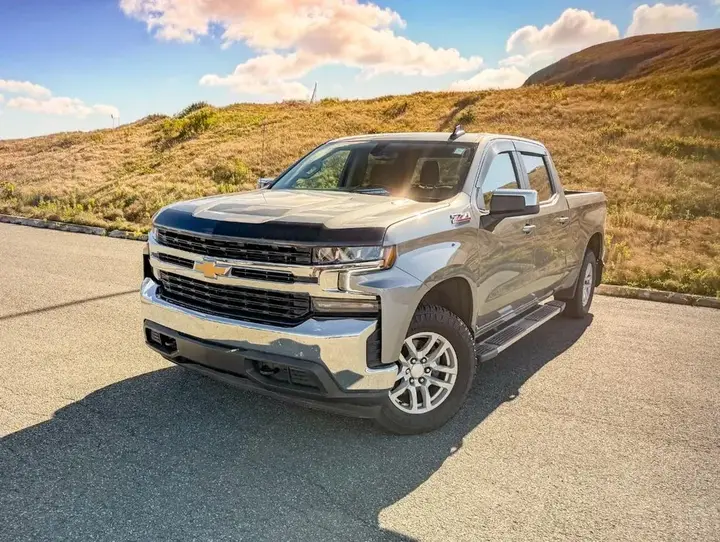 Chevrolet Silverado 1500 2021 photo 2