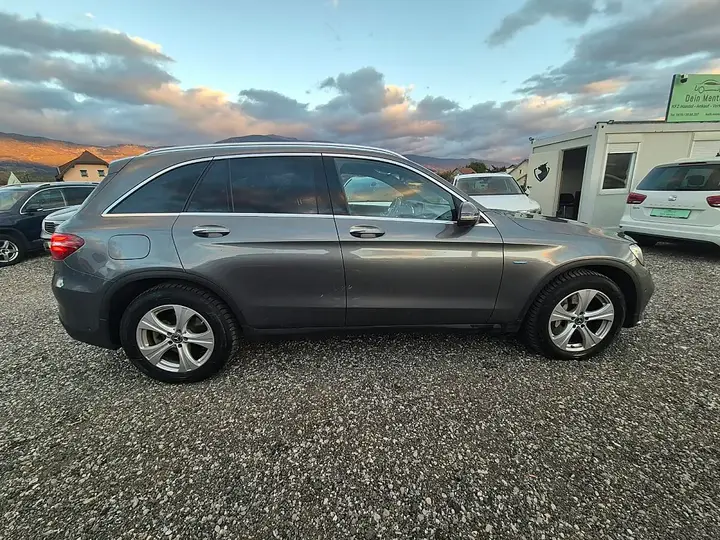 Mercedes-Benz Glc 2017 photo 2