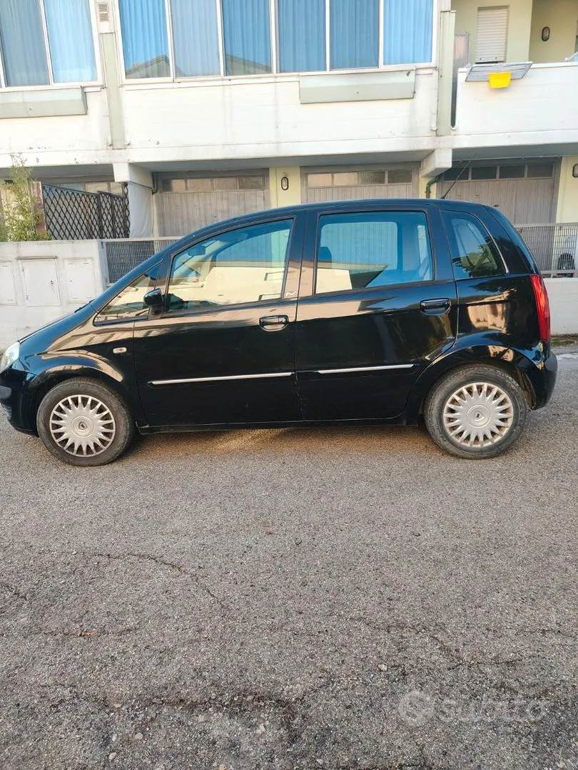Lancia Musa 2007 photo 2