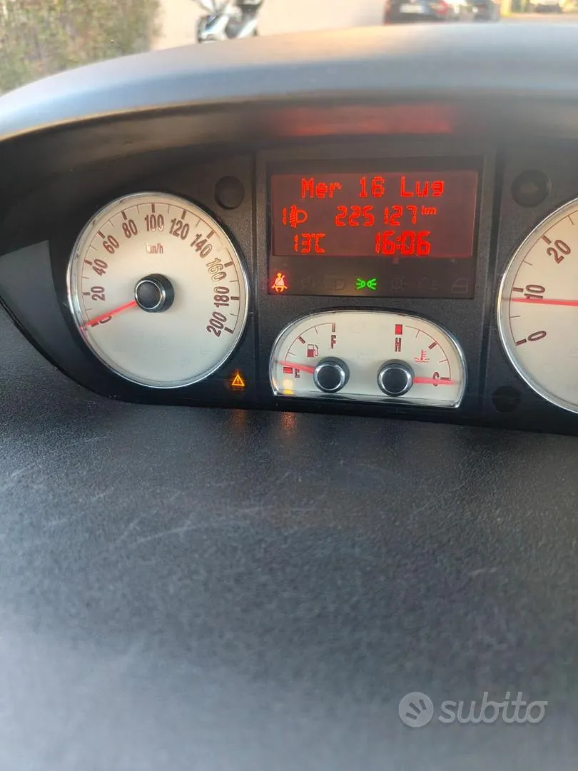 Lancia Musa 2007 photo 4