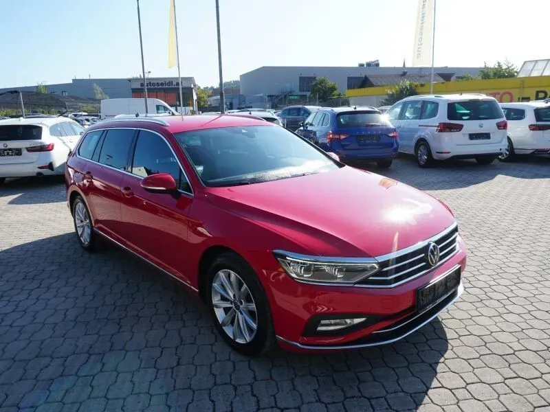 Volkswagen Passat 2021 photo 3