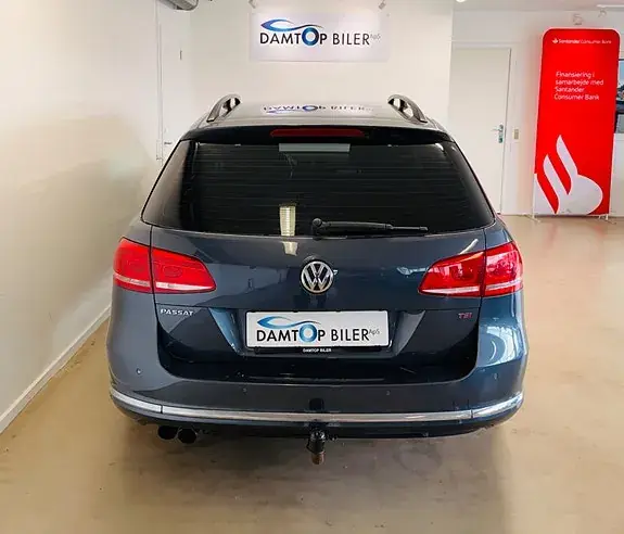 Volkswagen Passat 2011 photo 4