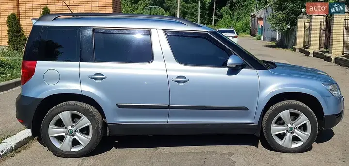 Skoda Yeti 2012 photo 2