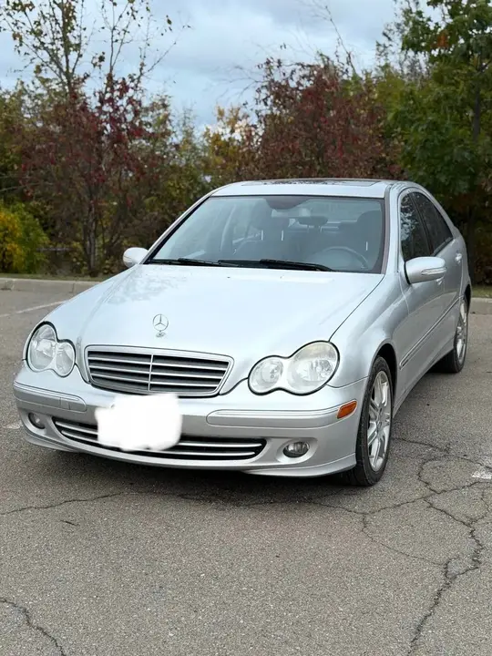Mercedes-Benz C280 2007 photo 2