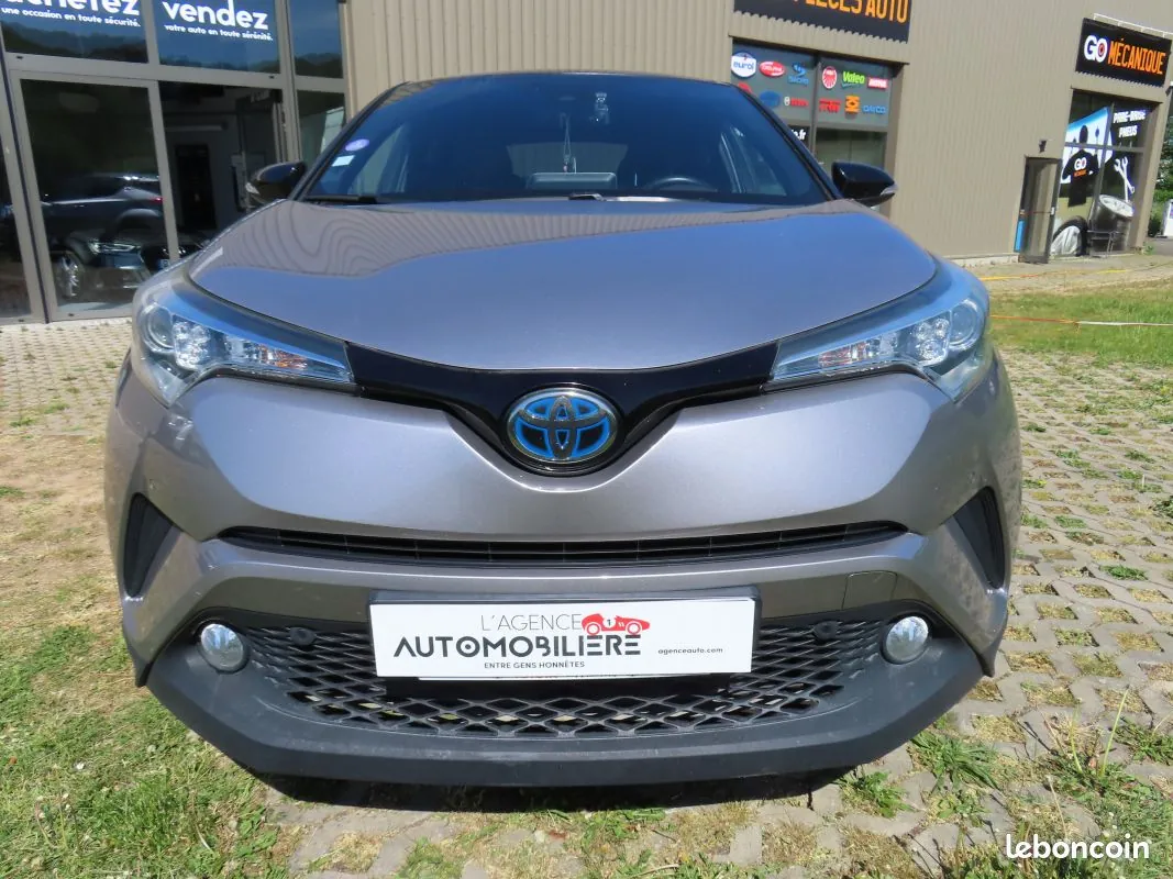 Toyota C-Hr 2016 photo 2