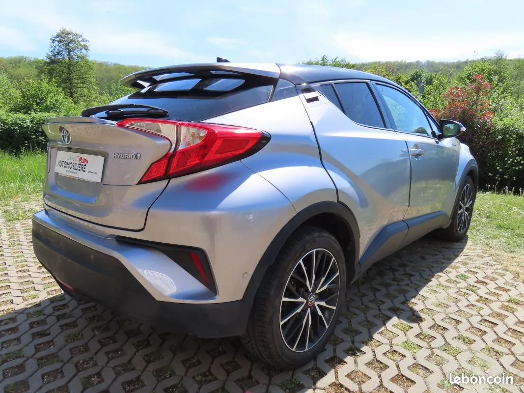 Toyota C-Hr 2016 photo 4