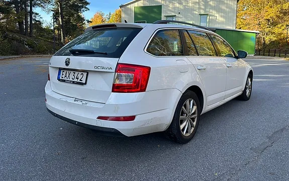 Skoda Octavia 2015 photo 2